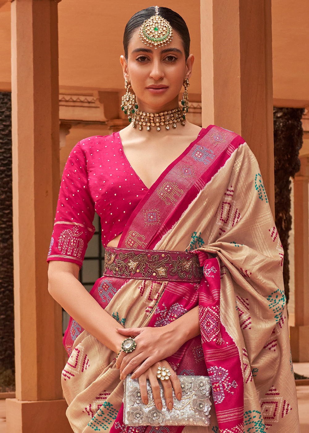 BEIGE AND PINK WOVEN PATOLA SILK SAREE