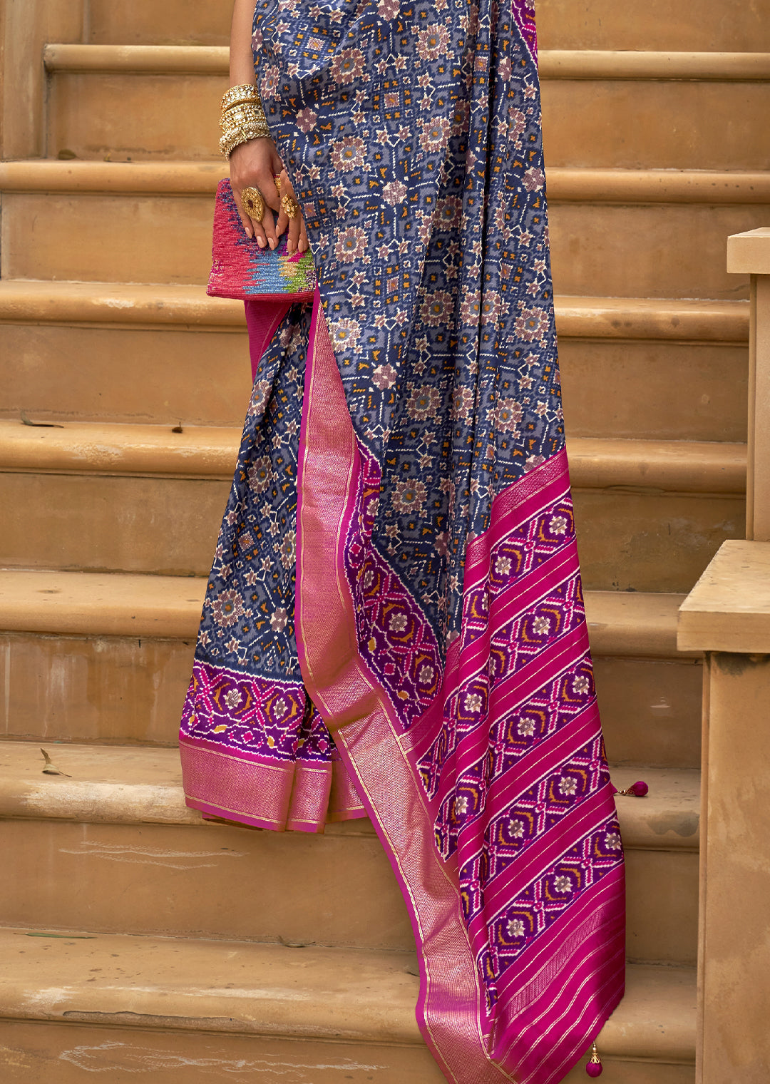 MIDNIGHT BLUE WOVEN PATOLA SILK SAREE