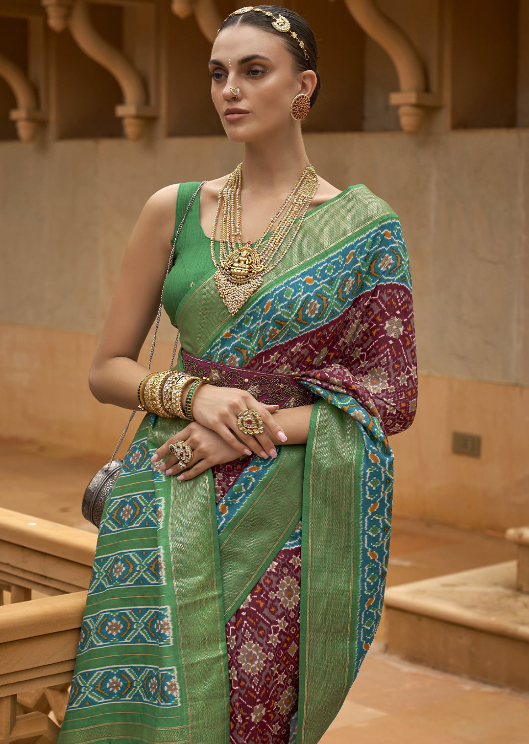 BURGUNDY RED WOVEN PATOLA SILK SAREE