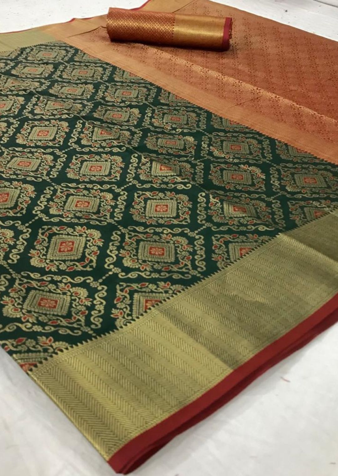 Green Woven Traditional Patola Silk Saree