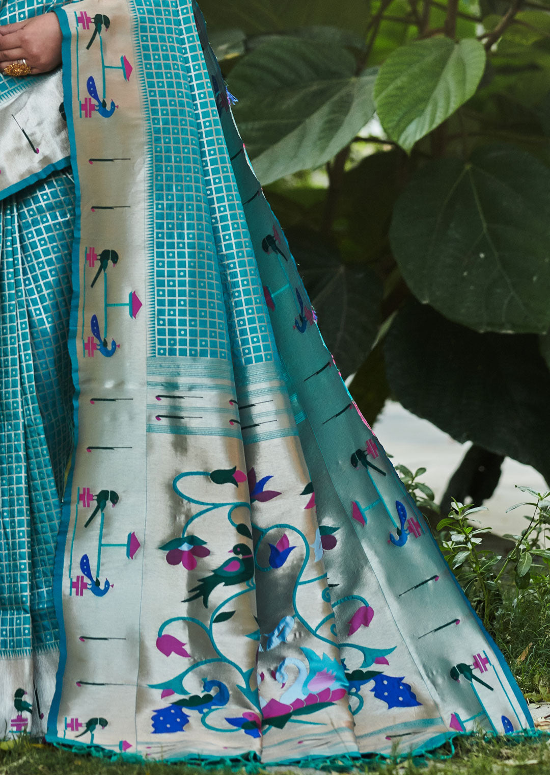 TURQUOISE GREEN ZARI WOVEN TRADITIONAL PAITHANI SILK SAREE