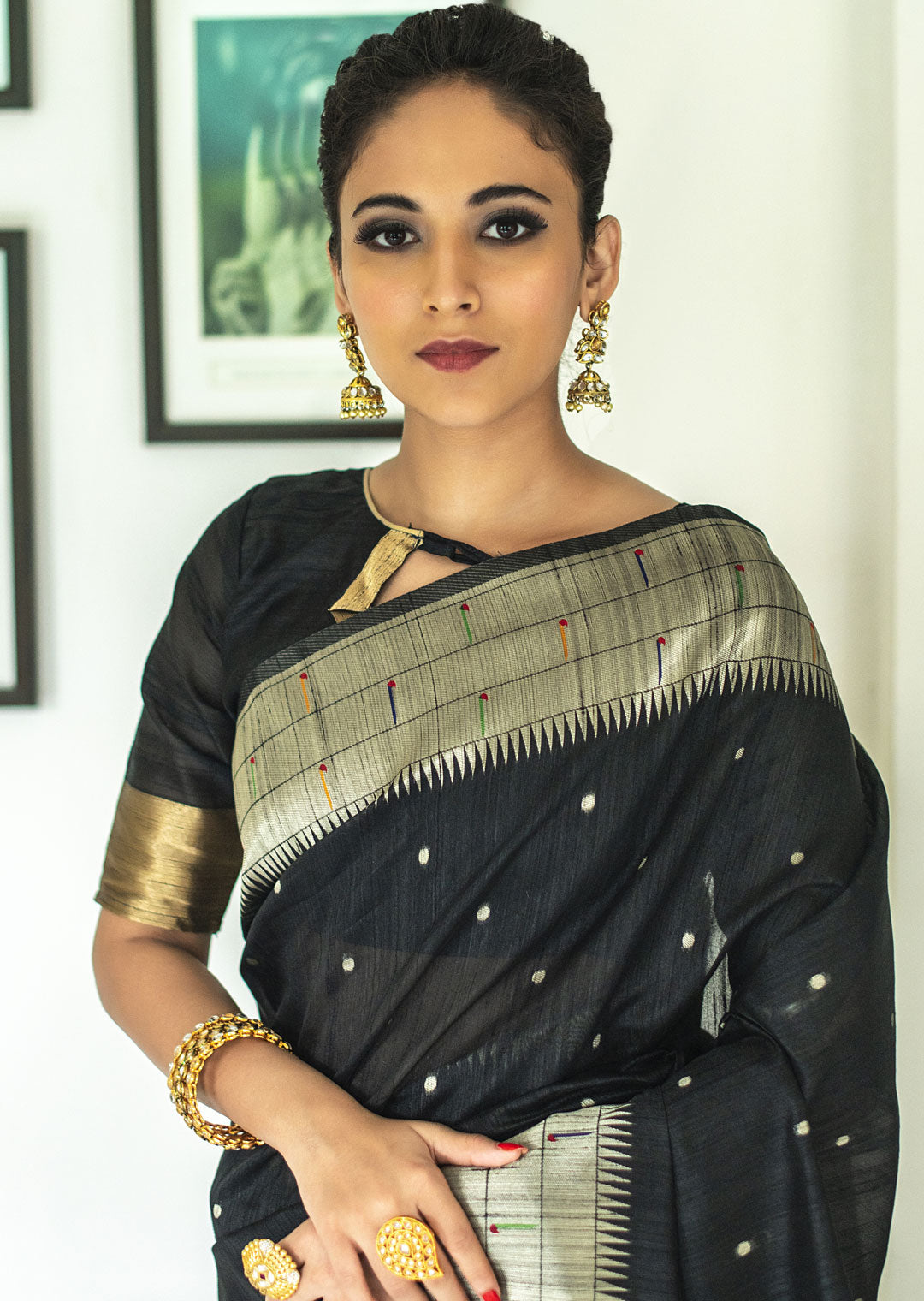 BLACK ZARI WOVEN TRADITIONAL PAITHANI SILK SAREE