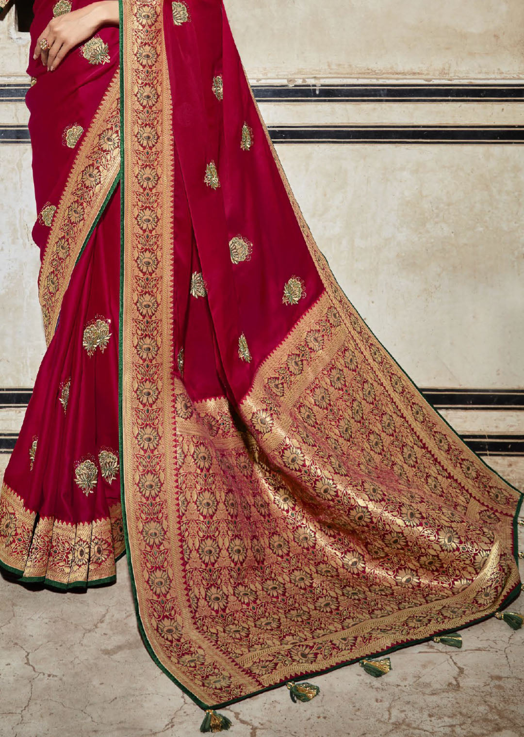 Red Woven Traditional Banarasi Silk Saree