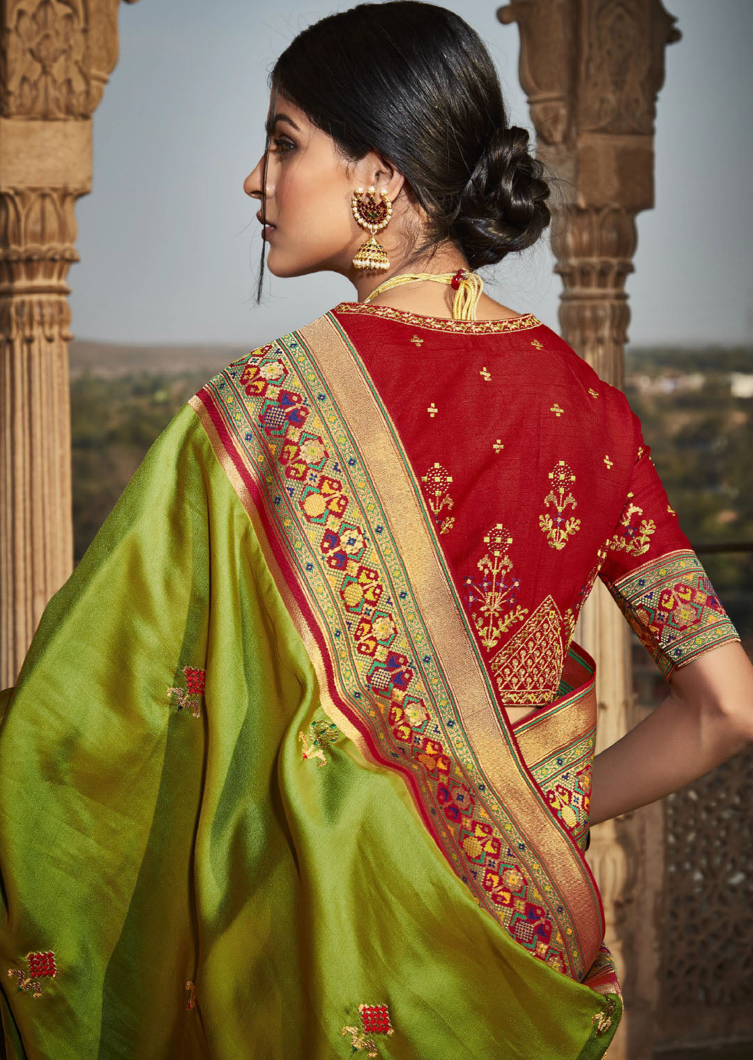 Green Woven Traditional Banarasi Silk Saree